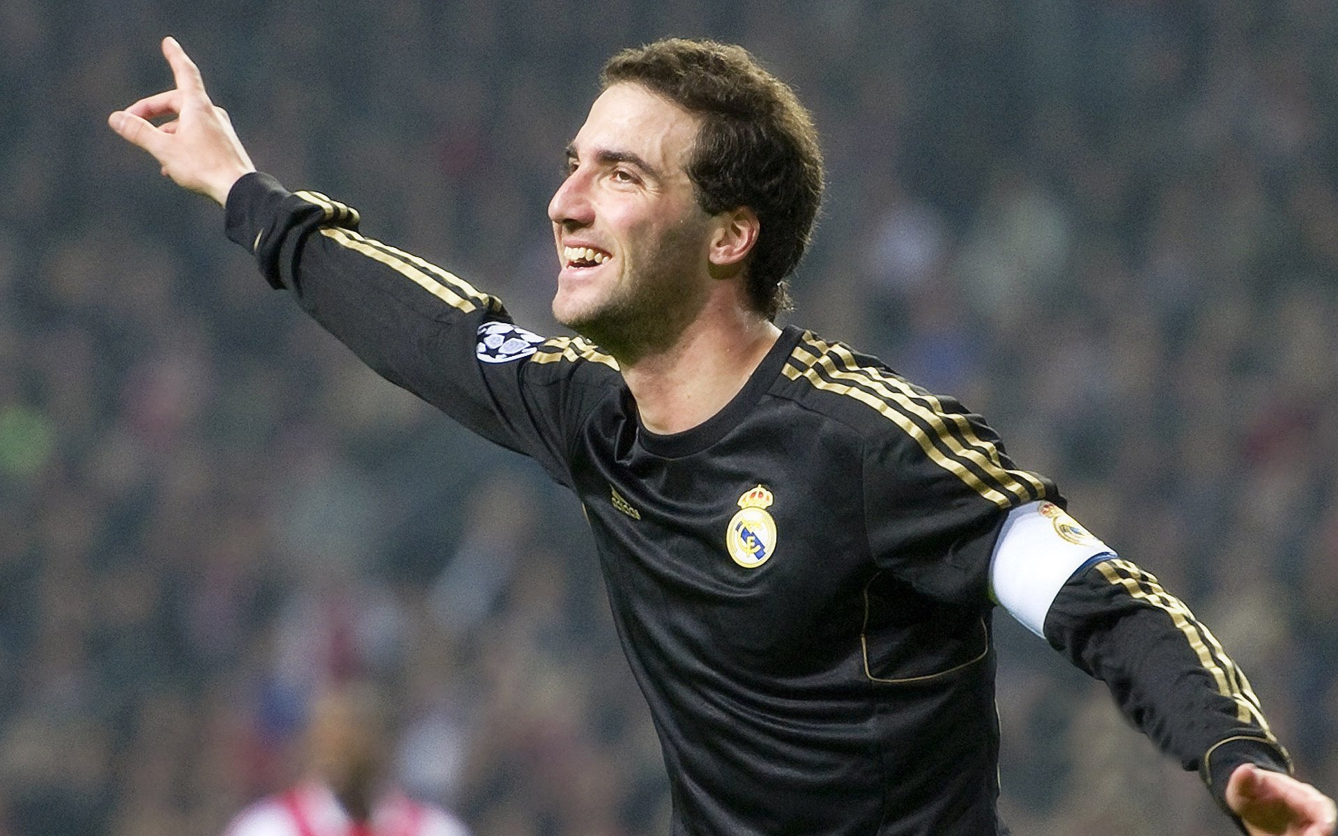 开云体育世界杯-乔治一球定乾坤,当关键先生扼住命运的咽喉